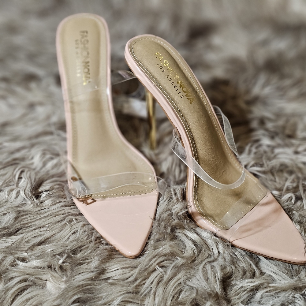 Heeled shoes nude